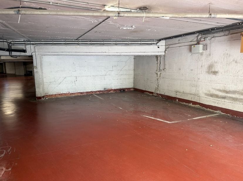 Garage à vendre
                    à 3000 Leuven