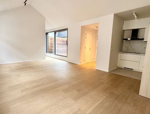                                         Appartement à louer à Bruxelles, € 1.650
