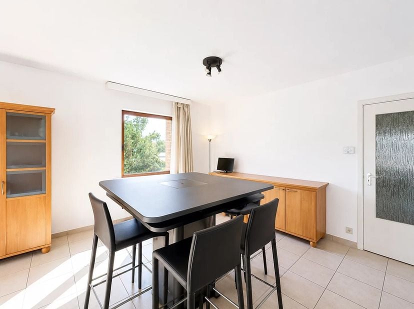 Bien présenté par Yanis Morsa : 0487 71 46 10 / yanis.morsa@victoire.be<br />
Victoire Junot vous propose ce bel appartement 2 chambres de ±100 m², id