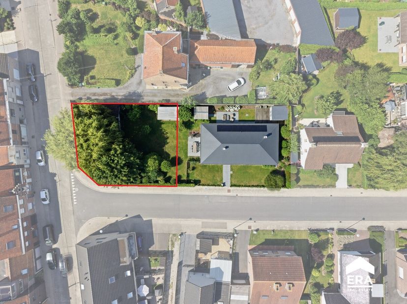 Grond te koop in Aardbeienstraat 3B,
                    8800 Roeselare