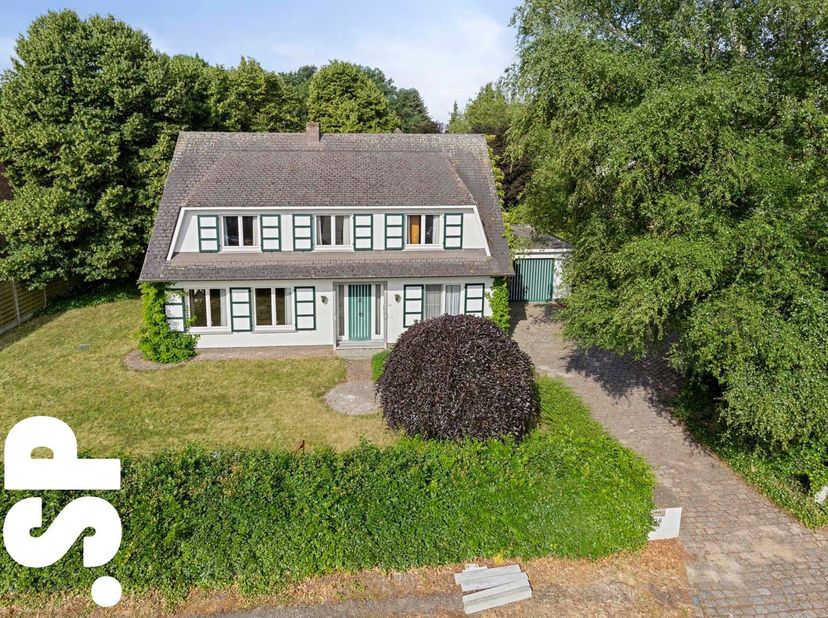 Huis te koop in De Heikens 36,
                    2250 Olen