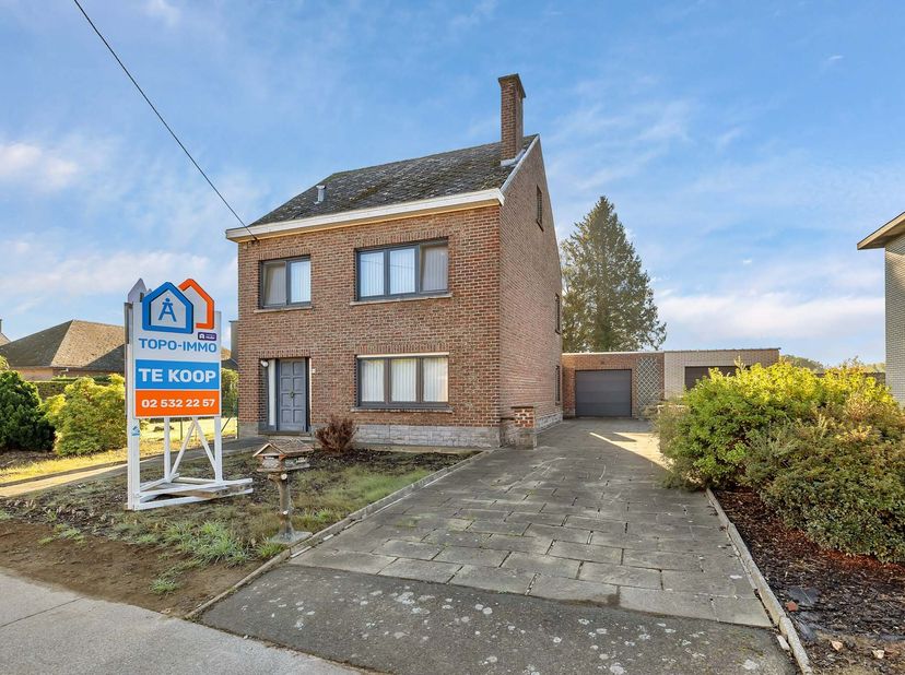 Huis te koop in Lostraat 132,
                    1760 Strijtem