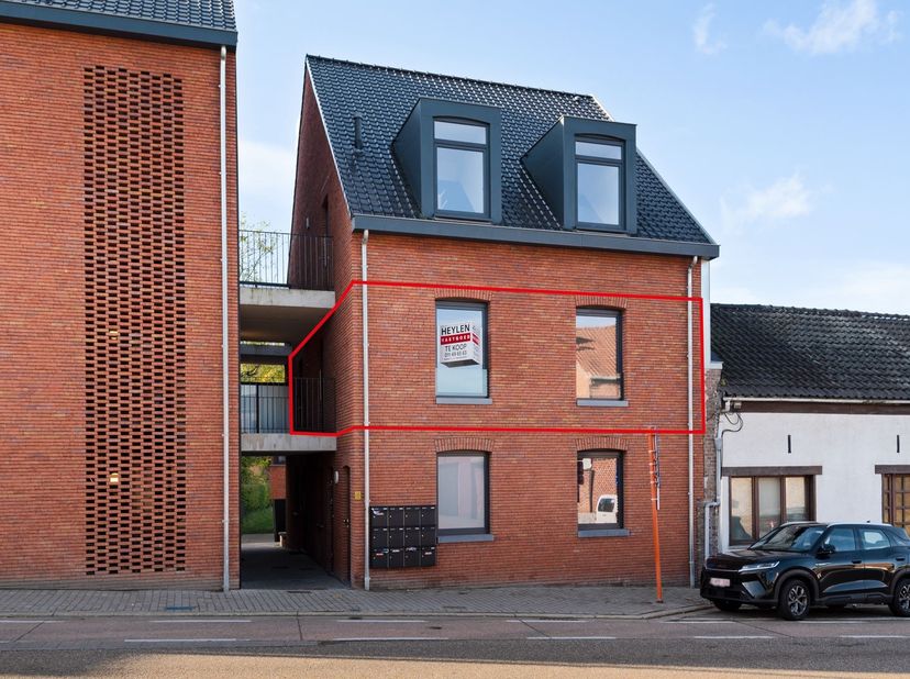 Appartement te koop in Hasseltsesteenweg 48 bus a,
                    3700 Overrepen