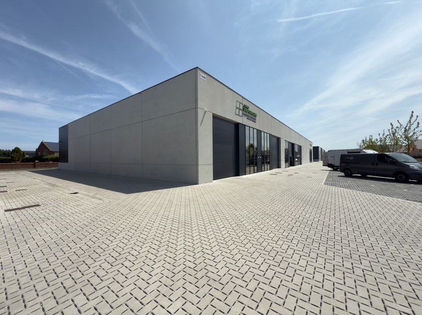 Bedrijfsvastgoed te koop in Wontergemstraat 42,
                    8720 Dentergem