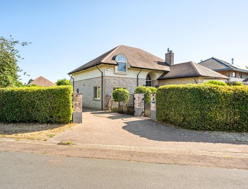                                         Villa à vendre à Heppen, € 569.000
