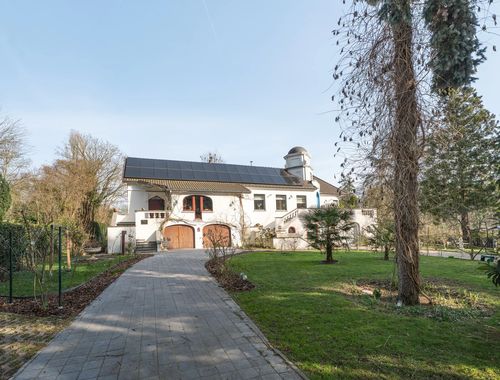                                        Villa te huur in Sint-Pieters-Woluwe, € 4.850
