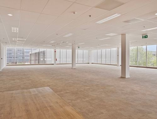                             Kantoorgebouw te huur in Antwerpen
