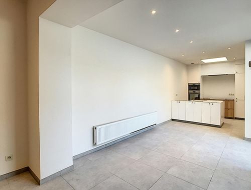                                         Appartement te huur in Ieper, € 730
