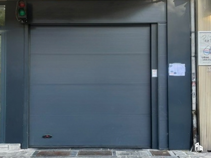 Garage te huur in Rue des Guillemins 113,
                    4000 Liège