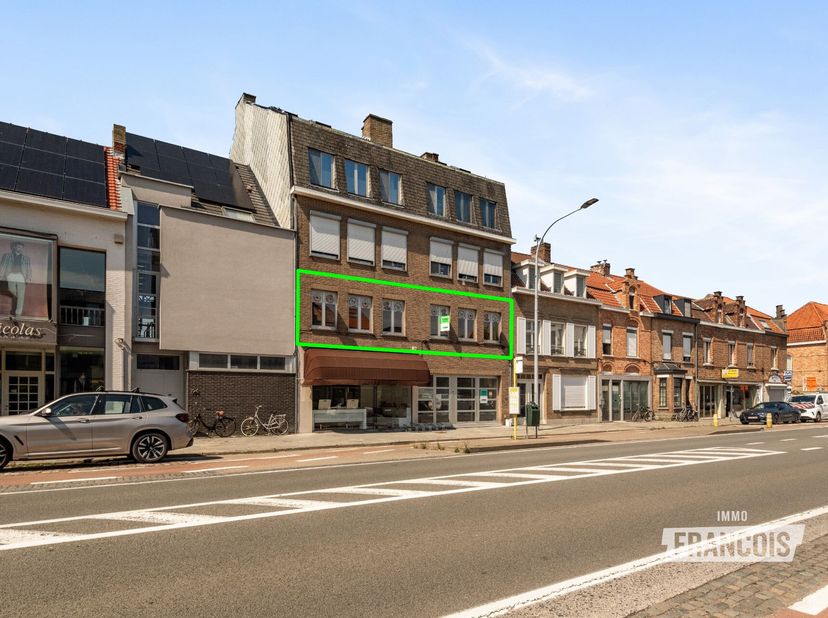 Bedrijfsvastgoed te koop in Gistelse Steenweg 190 bus 101,
                    8200 Sint-Andries
