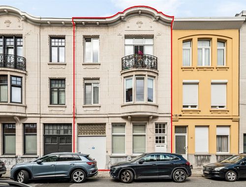                                         Herenwoning te koop in Borgerhout, € 849.000
