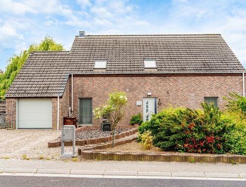                                         Villa te koop in Racour, € 425.000
