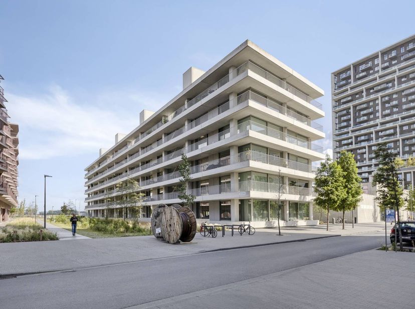 Le Residentie Havn est situé dans le quartier animé du Nouveau Sud d'Anvers, connu pour son architecture moderne, ses espaces verts et ses nombreux si