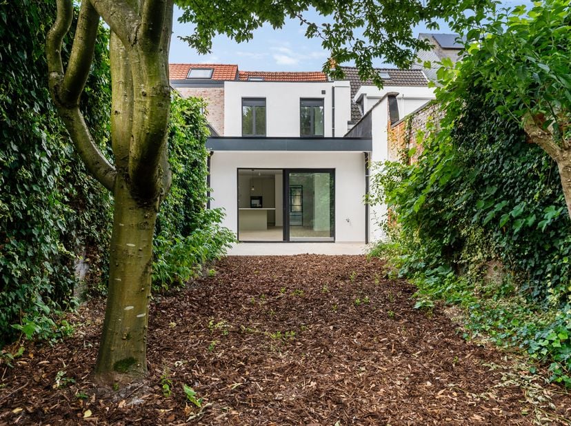 Huis te koop in Verbertstraat 65,
                    2900 Schoten