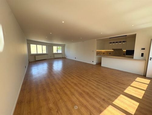                                         Appartement à louer à Sint-Amandsberg, € 1.380
