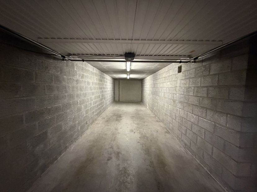 Garage te huur
                    in 1150 Sint-Pieters-Woluwe