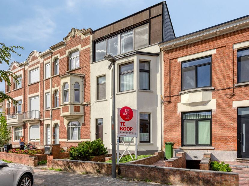 Maison à vendre à Gallifortlei 243,
                    2100 Deurne