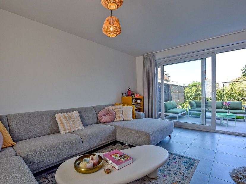 BEZOEKMOMENT ZATERDAG 25 JULI VAN 10U TOT 12U (inschrijven verplicht). Prachtig afgewerkte zeer lichtrijke nieuwbouwwoning te Ramskapelle (Nieuwpoort)