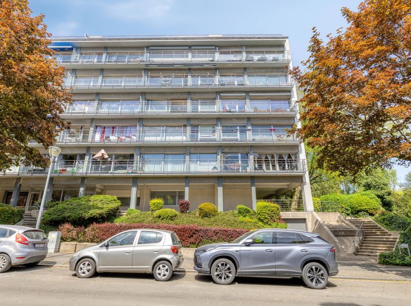 Gelijkvloers 1-slaapkamerappartement naast het Scherdemaalpark in Anderlecht<br />
<br />
Dit gerenoveerde gelijkvloers appartement met 1 slaapkamer i