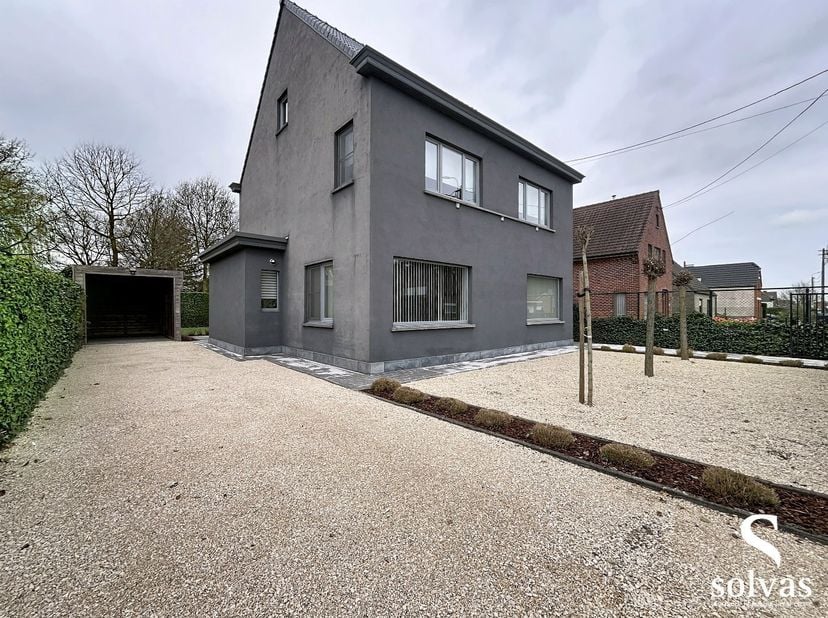 Maison à louer
                    à 9910 Ursel