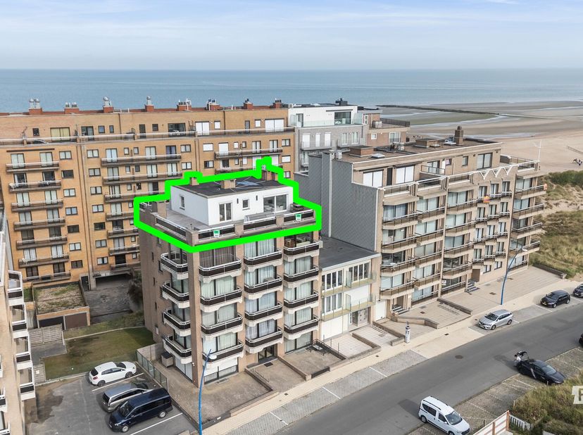 Appartement te koop in Koninginnelaan 64 bus 0501,
                    8670 Sint-Idesbald