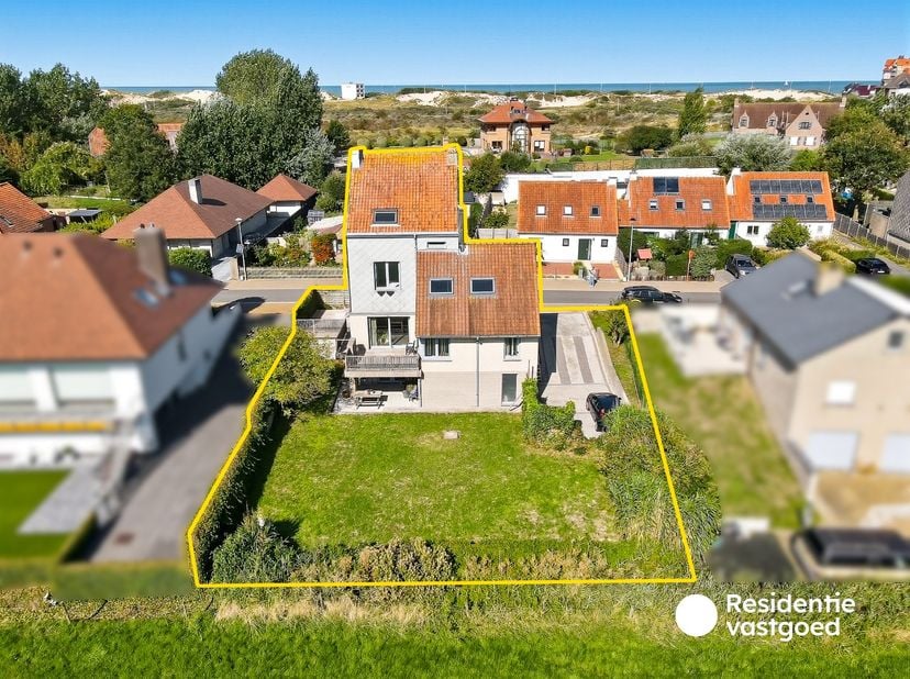 Huis te koop in Duinenlaan 58,
                    8434 Westende