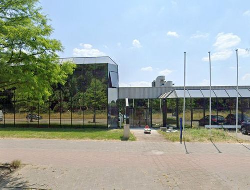                                         Entrepôt avec bureau à louer à Wilrijk, € 20.188,33
