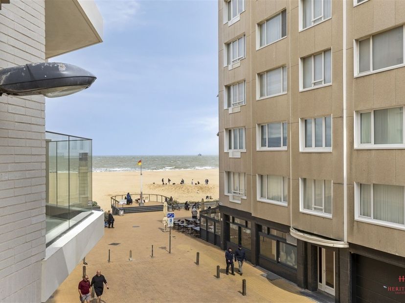 Appartement te koop in Kemmelbergstraat 38 bus 204,
                    8400 Oostende