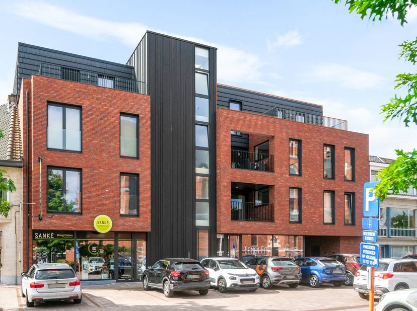 Op een uitstekende locatie te Putte bevindt zich deze schitterende penthouse met 2 slaapkamers en 2 terrassen. U bevindt zich hier&amp;nbsp; pal in het ce
