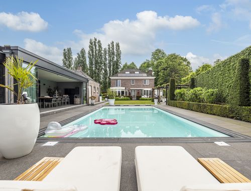                                         Villa à vendre à Poppel, € 945.000
