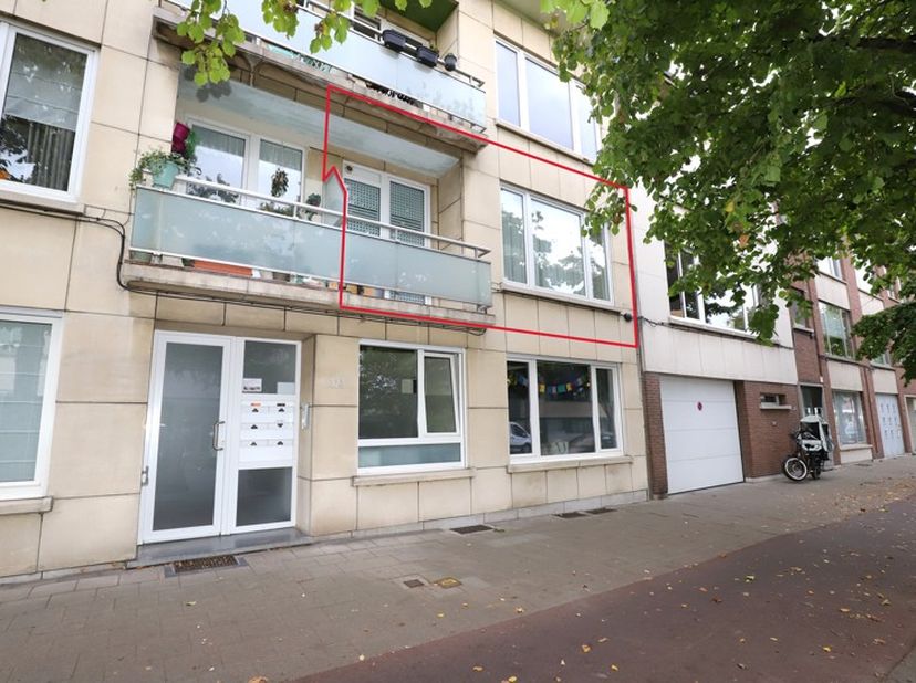 Appartement te koop in Diksmuidelaan 323 bus 4,
                    2600 Berchem