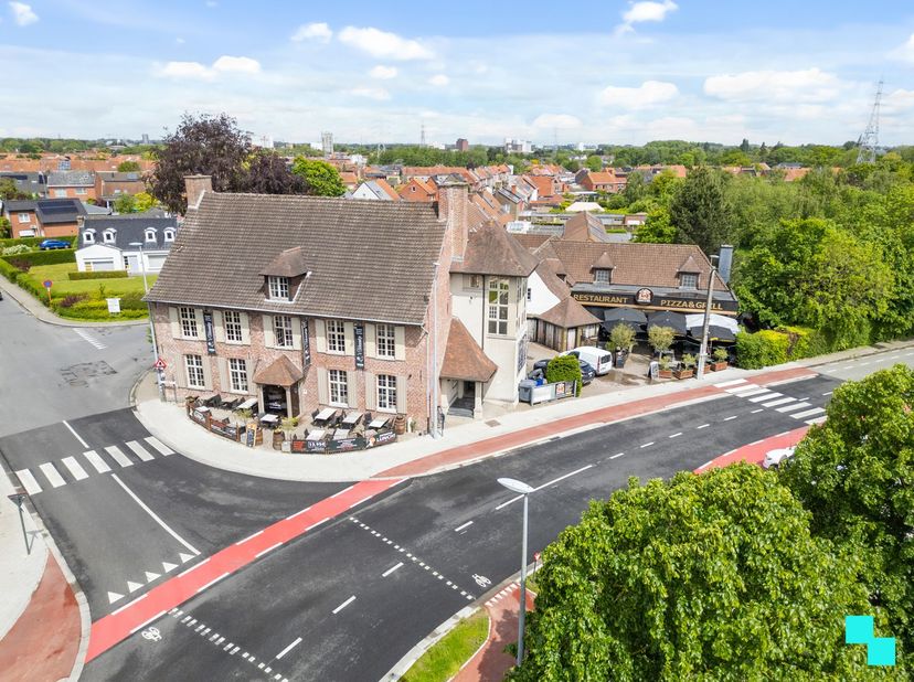 Bien professionnel à vendre
                    à 8800 Rumbeke