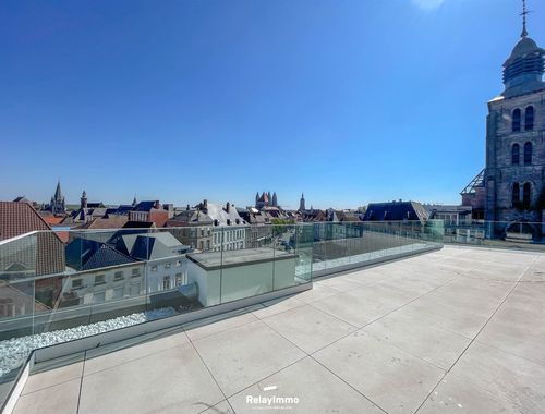                                         Appartement te koop in Tournai, € 725.000
