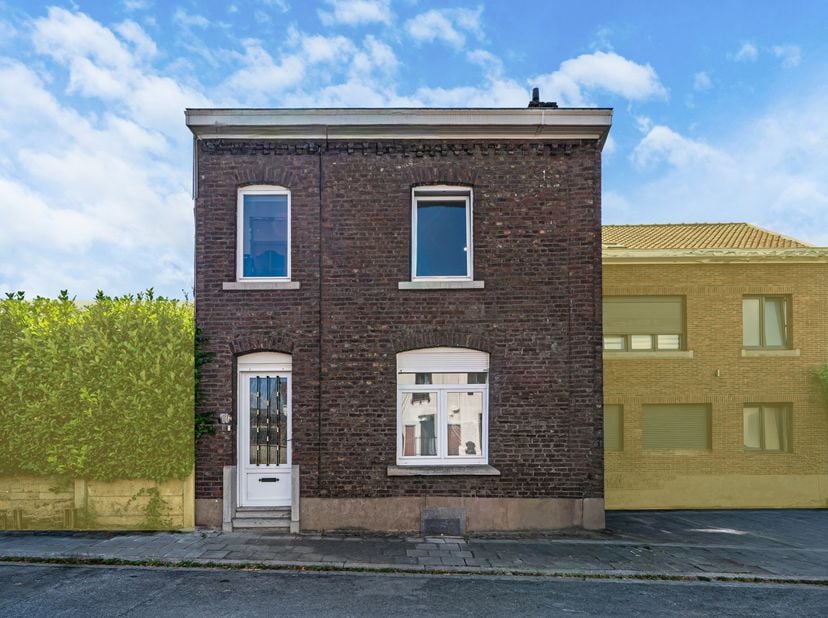 Huis te koop
                    in 6010 Couillet
