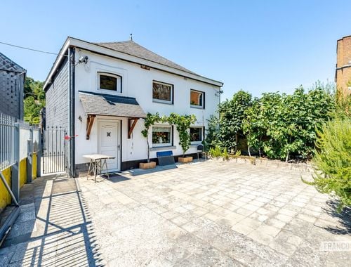                                         Woning te koop in Dinant, € 229.000
