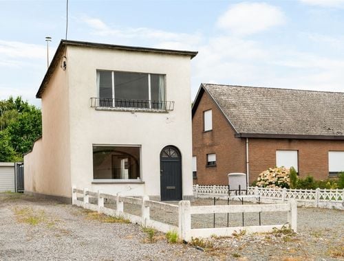                                         Maison à vendre à Onze-Lieve-Vrouw-Waver, € 189.000

