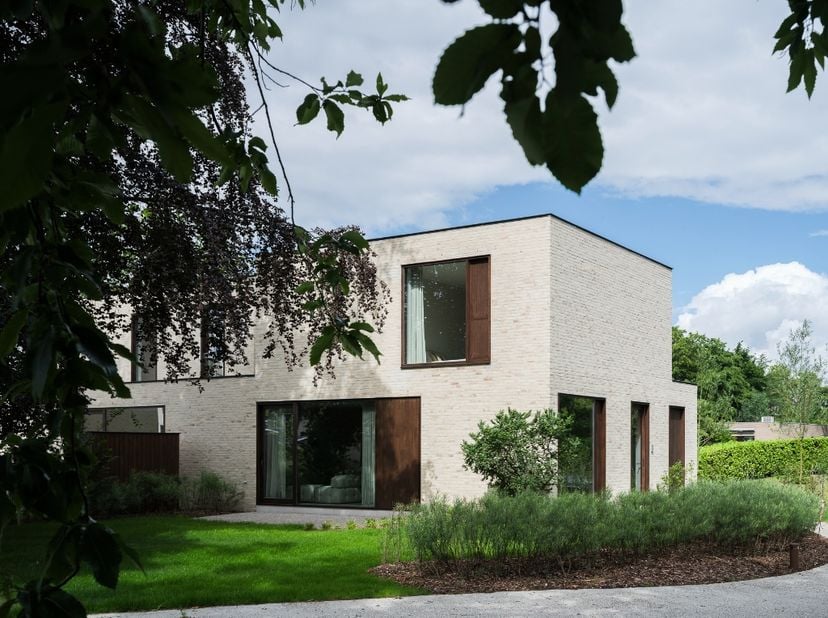 Huis te koop in Karel De Bondtlaan 5,
                    9031 Drongen