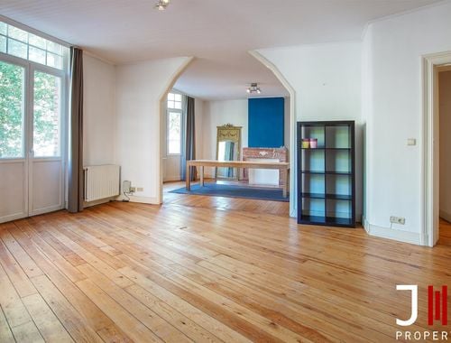                                         Appartement te koop in Brussel, € 325.000
