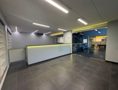                                        Bâtiment d’entreprise à louer à Kalmthout, € 600
