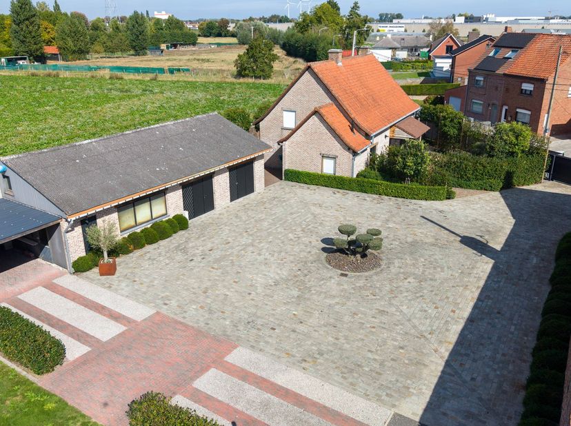Huis te koop in Tapuitstraat 229,
                    8790 Waregem