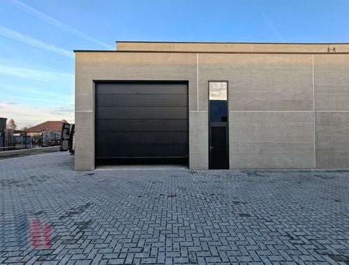                                         Bedrijfsgebouw te koop in Kortemark, € 207.000
