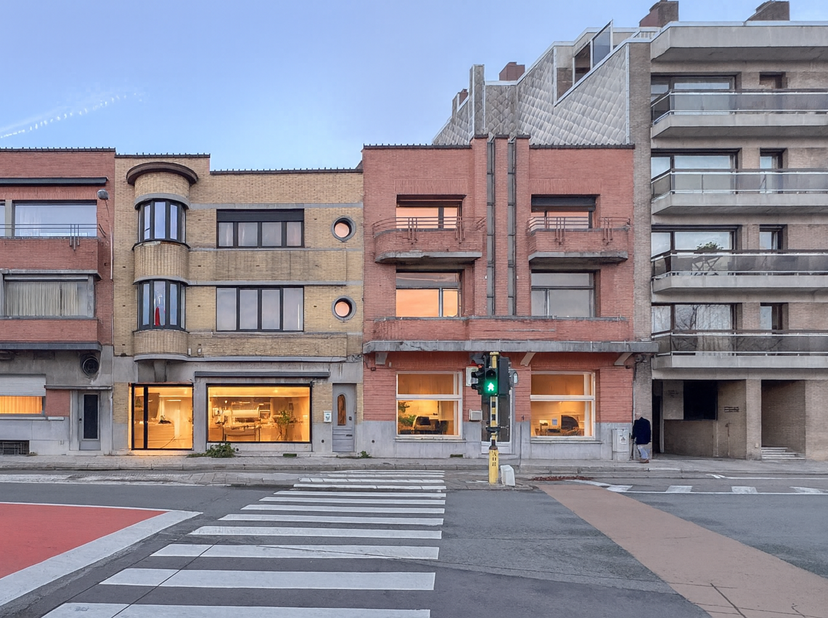 Appartement te koop in Gistelse Steenweg 36-38,
                    8200 Sint-Andries