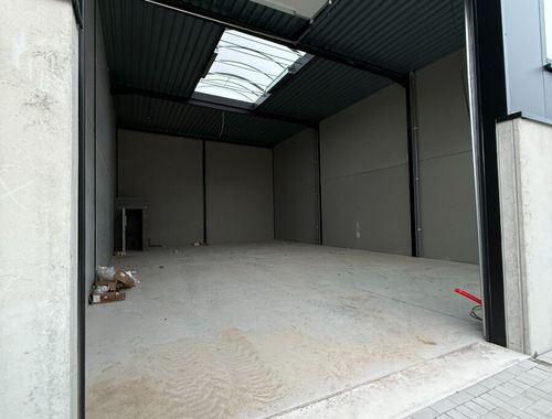                             Entrepôt à louer à Elverdinge

