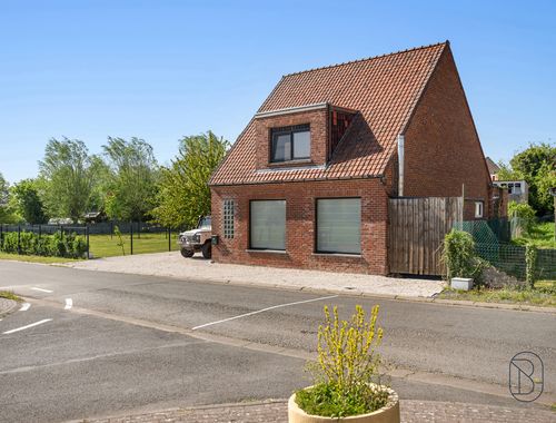                                         Woning te koop in Orroir, € 330.000
