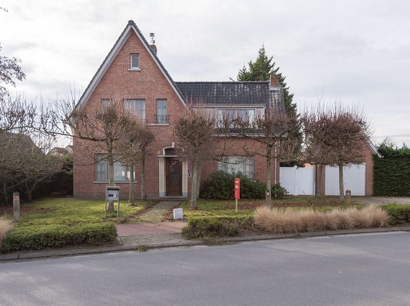 BEZICHTIGING OP VASTE BEZOEKDAGEN : Vrijdagen 19 juni, 26 juni en 03 juli telkens 17u30-18u30, ZONDER voorafgaandelijke inschrijving en/of aanmelding.