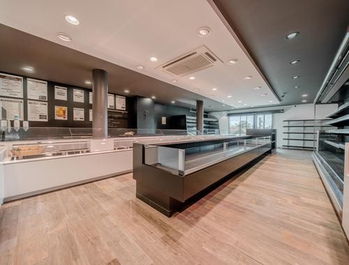                                         Commerce à vendre à Kortemark, € 425.000
