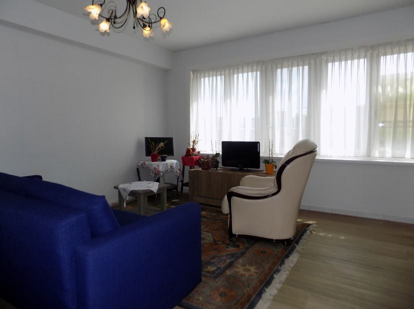 Dit appartement biedt een unieke kans voor starters die op zoek zijn naar een eigen plekje in de stad aan zee. Twee slaapkamers, ideaal voor een allee