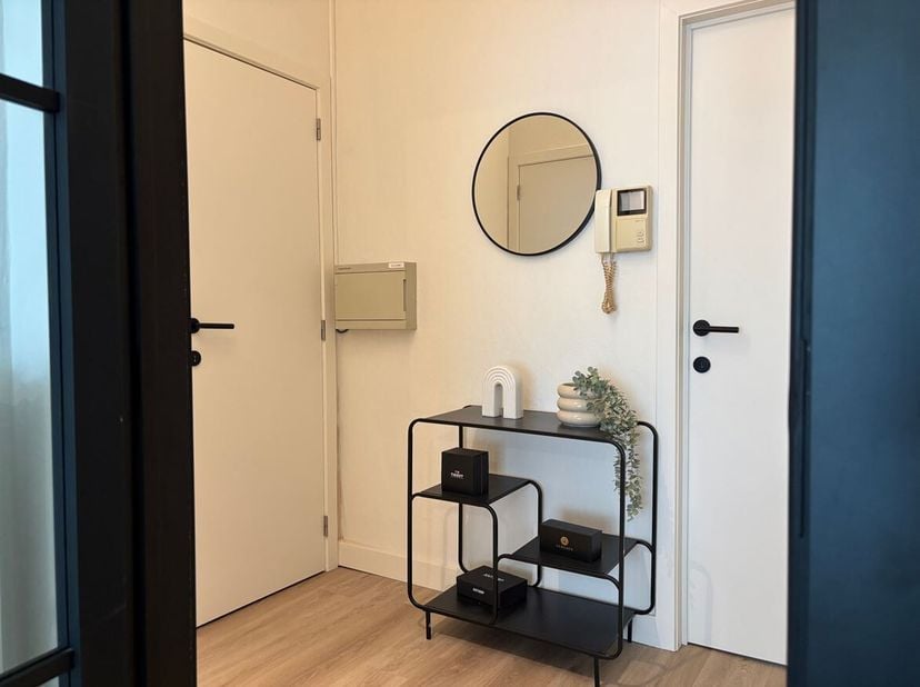Prachtig 2-slaapkamer appartement met terras in de Van Havrelei te Deurne<br />
Beschrijving Appartement gelegen aan de Van Havrelei te Deurne, op de