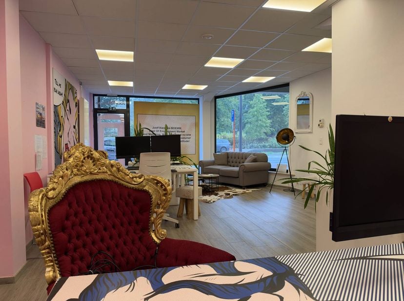 Bedrijfsvastgoed te huur in Westlaan 17,
                    8800 Roeselare