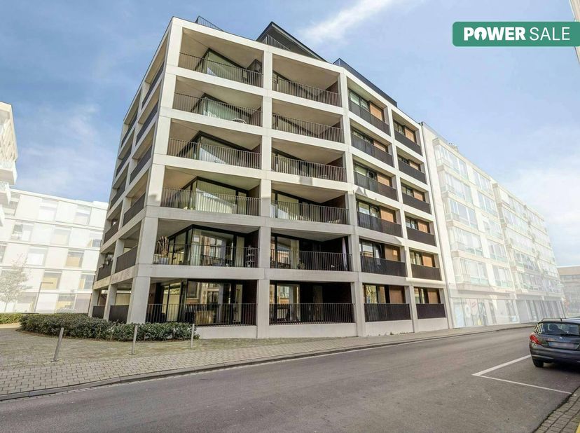 Ervaar het beste van comfort en stijl in dit exclusief afgewerkt appartement van 124 m². Met 3 ruime slaapkamers, 26 m² terrassen en de mogelijkheid o